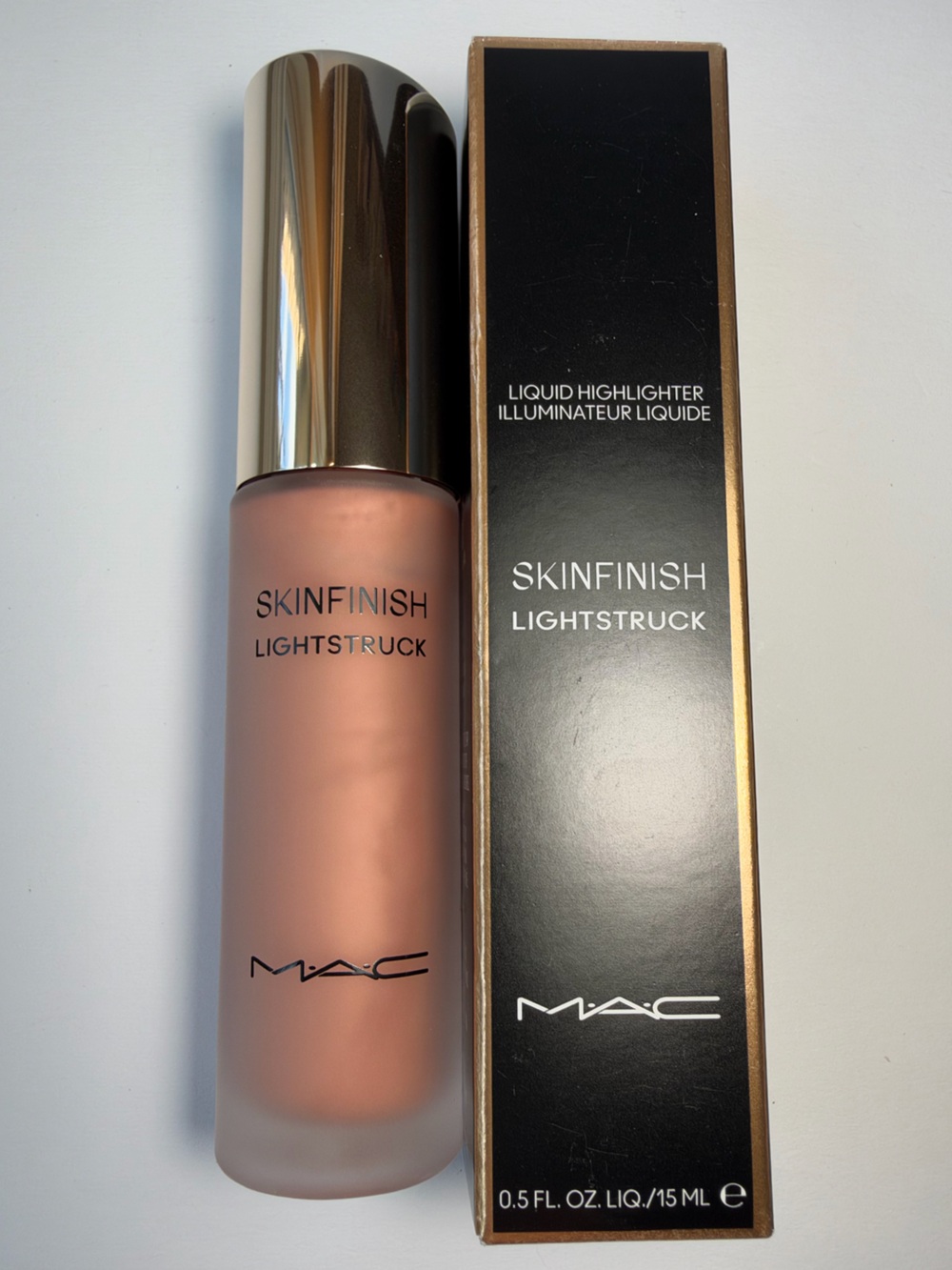 NWT🌷MAC Cosmetics Skinfinish Lightstruck Liquid Highlighter in “Space Slippers”